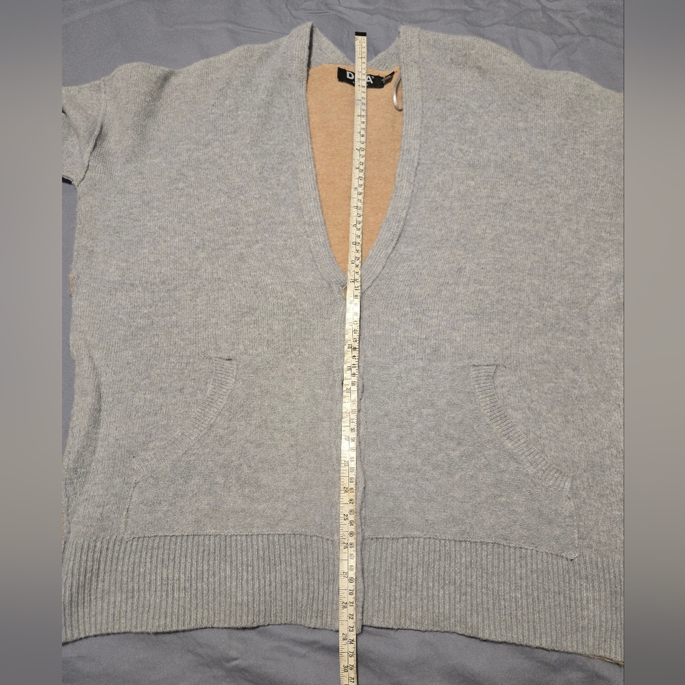 DNA Long Sleeve Grey/Fawn Colorblock Oversized Cardigan Sweater. Size S. - Picture 12 of 13
